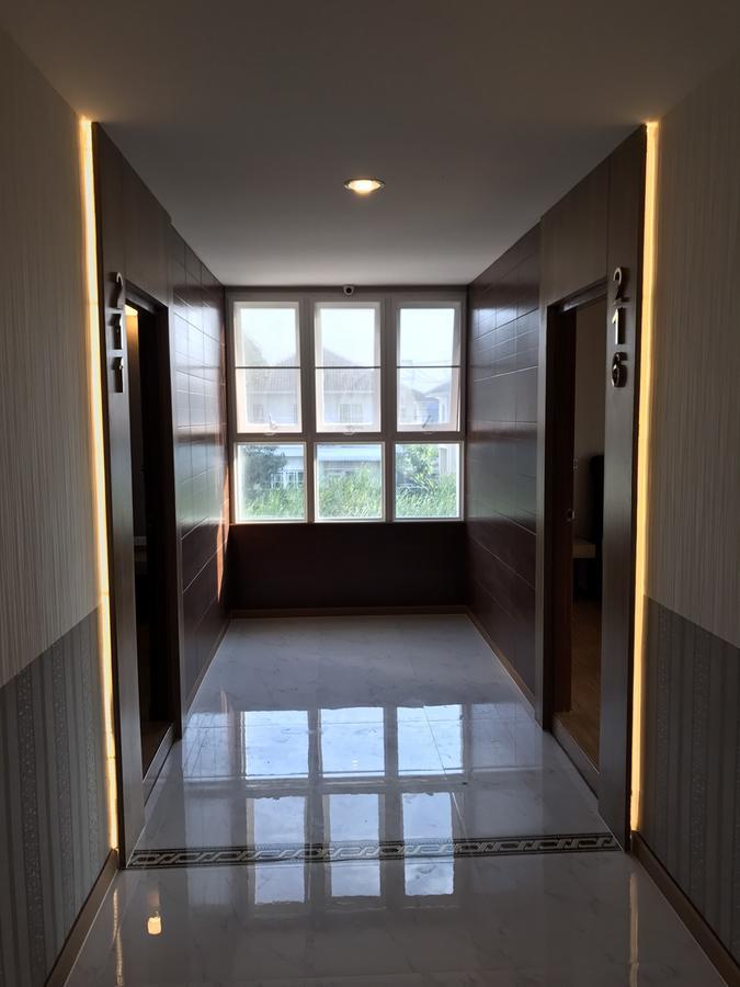 Triple Trees Hotel Pathum Thani Bagian luar foto