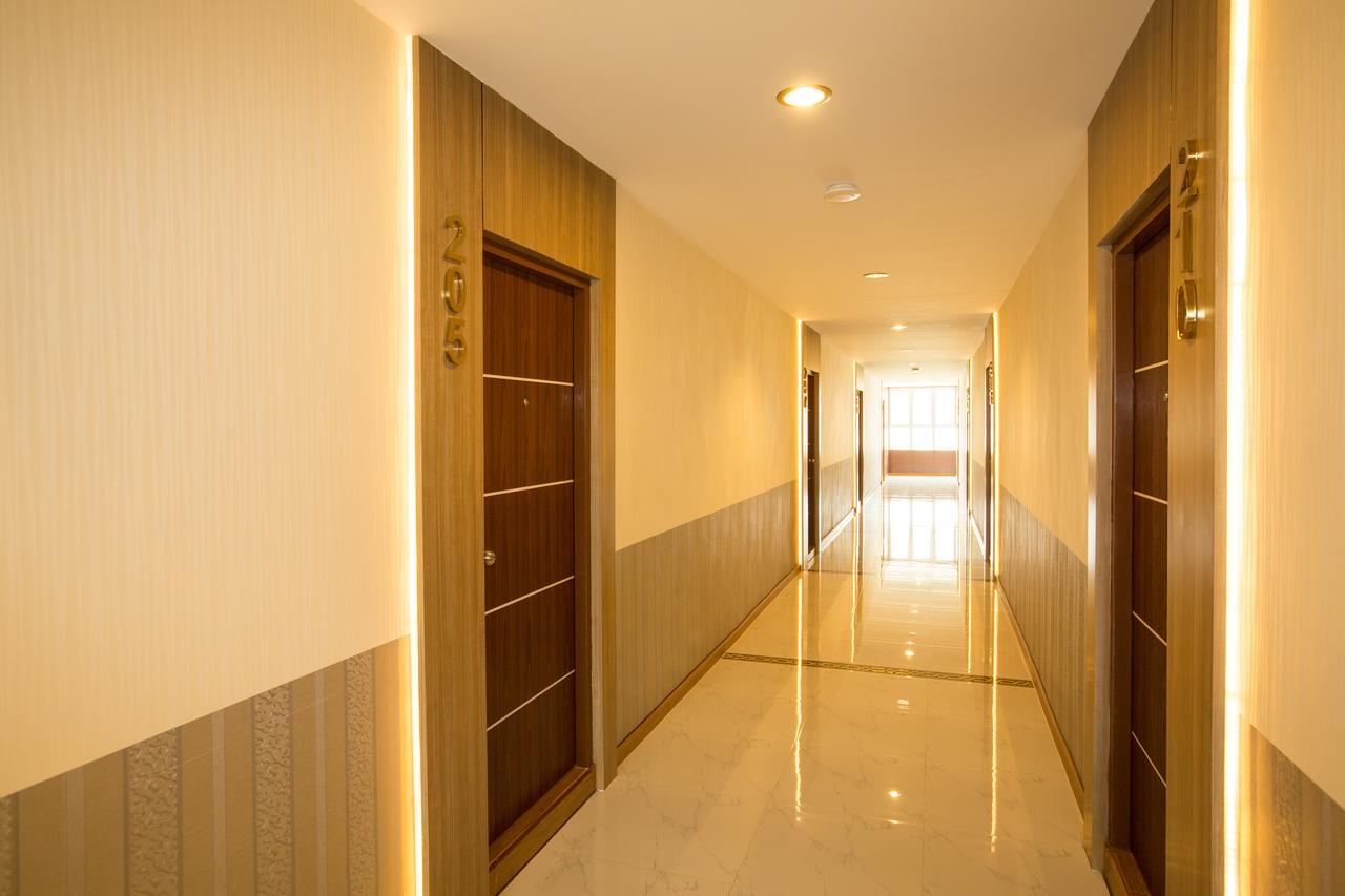 Triple Trees Hotel Pathum Thani Bagian luar foto