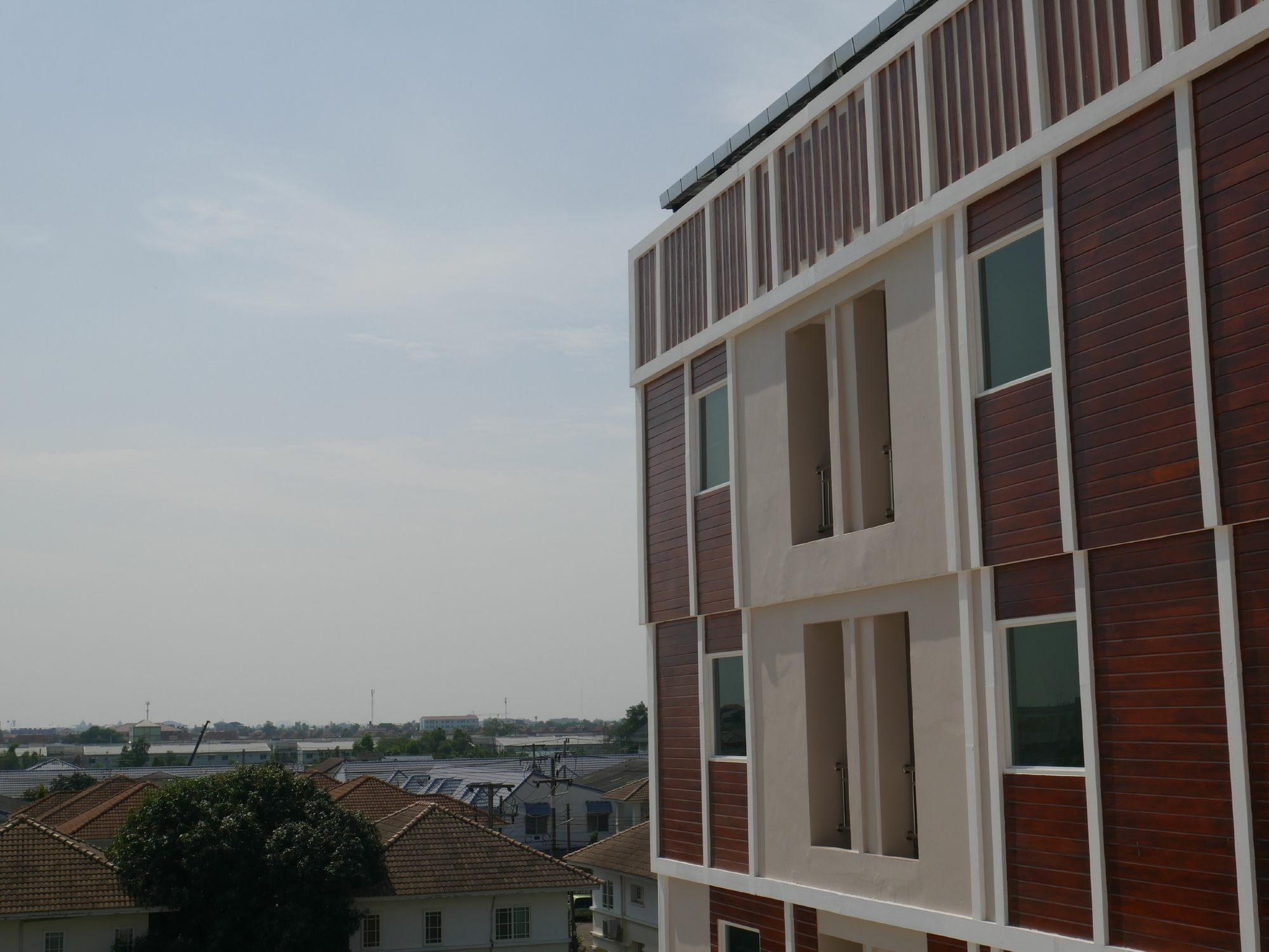 Triple Trees Hotel Pathum Thani Bagian luar foto